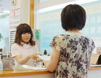 すこやか鍼灸整骨院　受付